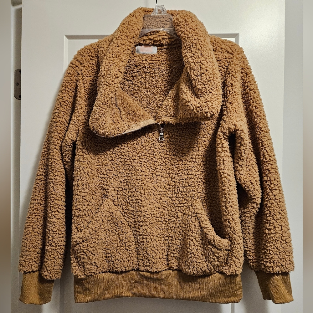 Fuzzy fleece pullover top